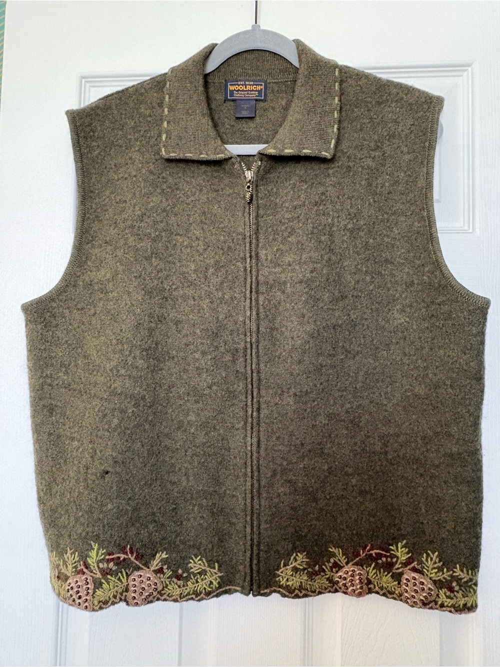 Woolrich Olive Green Wool Vest with Pinecone Embroidery
